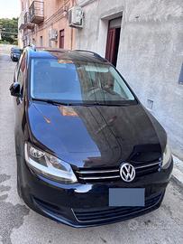 AUTO VOLKSWAGEN SHARAN