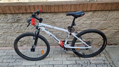 Mountain bike Rockrider 300