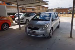 Toyota Yaris 1.3 5 porte Sol 2010