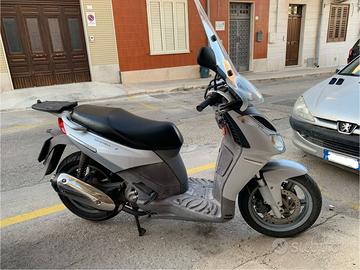 Scooter aprilia sportcity 250