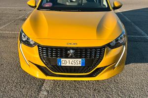 Peugeot 208 1.2 100 cv