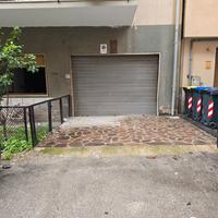 Garage/locale deposito/magazzino