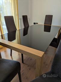 Tavolo vetro con sei sedie soggiorno