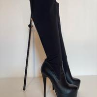 Stivale sopra al ginocchio