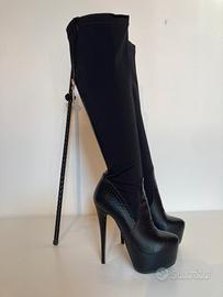 Stivale sopra al ginocchio