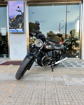 Moto Guzzi V7