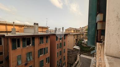 4 LOCALI A GENOVA