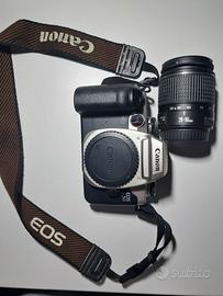 Macchina fotografica Canon e accessori