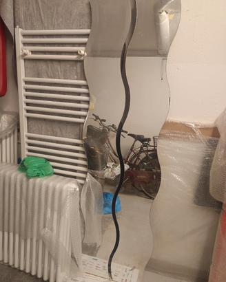 Specchi Ikea ondulati