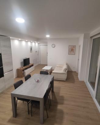Stanza Singola Nuova con Bagno Privato e Giardino