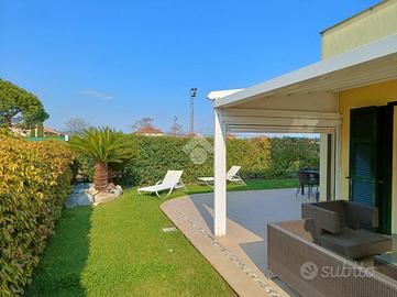 VILLA SINGOLA A LOANO