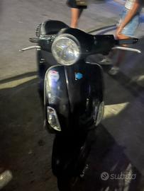 Vedo vespa lx 50
