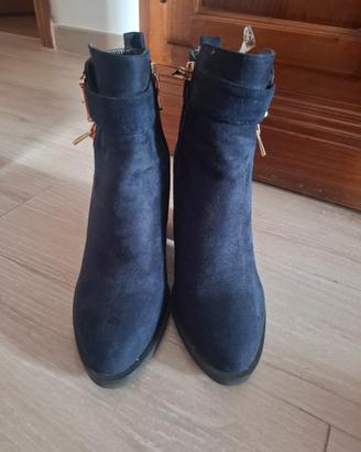 Tronchetti scamosciati 35 