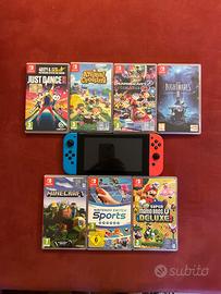 Nintendo Switch V2  + 7 Giochi Top + Accessori