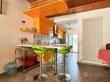 CASA SEMINDIPENDENTE A MOLINELLA