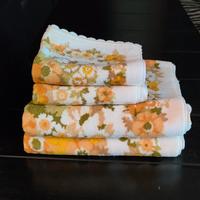 Asciugamani Set 2+2 di cotone, nuovi. Vintage