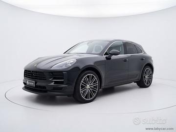 PORSCHE Macan 2.0