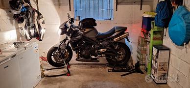 triumph street triple r del 2009