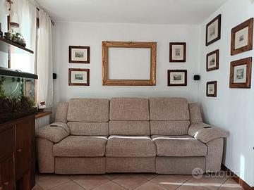 Divano tre posti