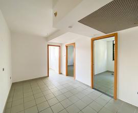 Vendiamo ufficio al centro Morbella