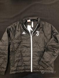 Piumino , tuta completa , K-Way , Borsone  Juve