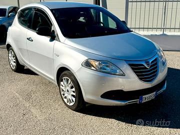 Lancia Ypsilon 1.3 MJT 16V 95 CV 5 porte S&S Silve