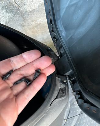 10 Viti rivetti a clip per Honda SH ed altri motor