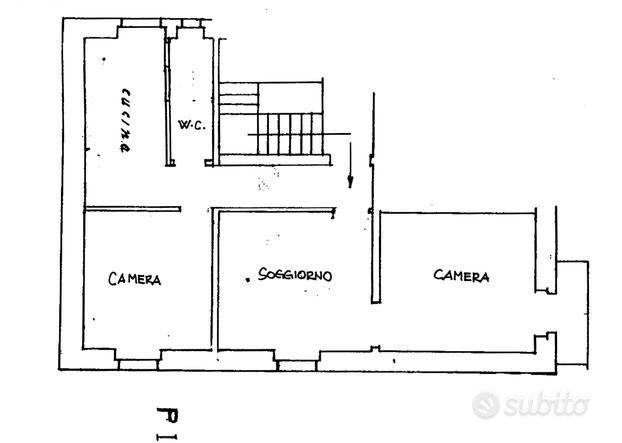 Centro città 4 vani con balcone da ristrutturare