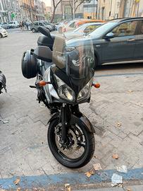 Suzuki V Strorm   650