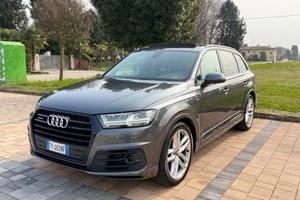 Audi Q7 50 TDI QUATTRO S LINE TETTO PANORAMICO