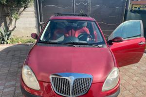 Lancia ypsilon