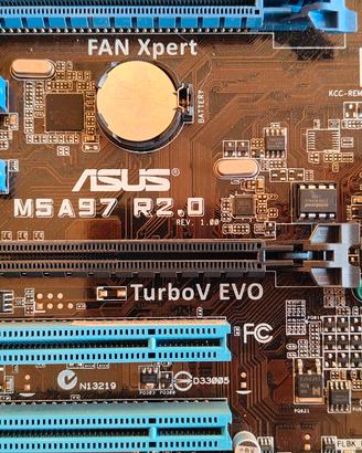 Combo scheda madre amd , CPU,RAM 8gb