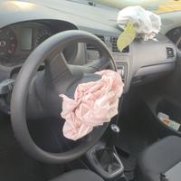 Ricambi usati interni volkswagen polo anno 2010
