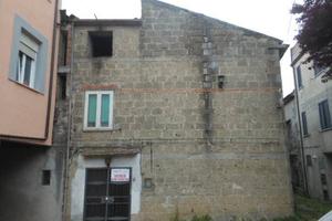 Casa indipendente di 330 m² con più di 5 locali a 