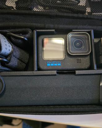 go pro hero 12 Black kit base, batterie e ventosa