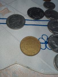 moneta 200 LIRE 1979 TESTA PERLATA 