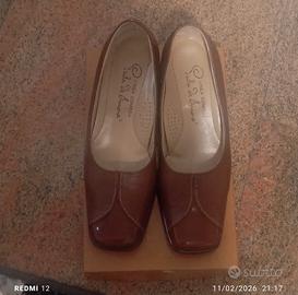 Scarpe marroni 