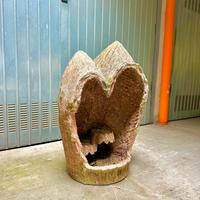 Cappella in pietra per madonnina