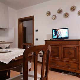 Bivani con mansarda e posto auto di proprietà in
