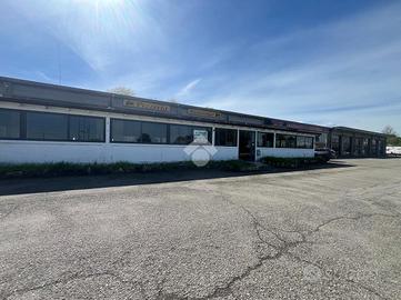 NEGOZIO A SAVIGNANO SUL PANARO