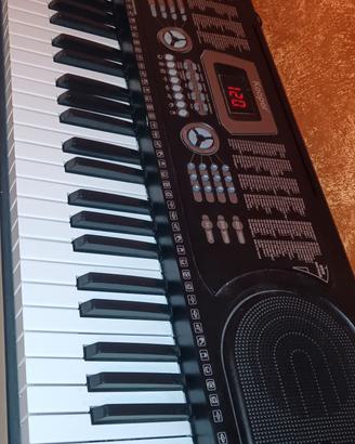 pianola elettronica 61 tasti perfetta 