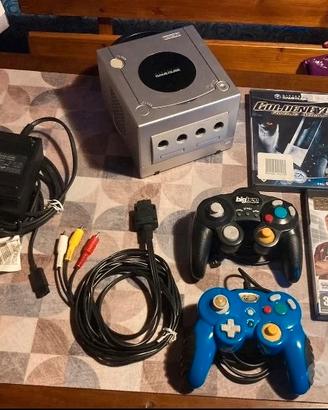 Nintendo GameCube argento completo con giochi