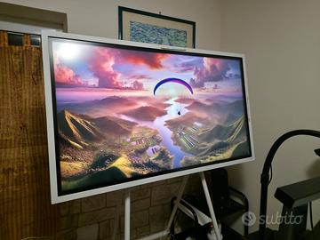 Samsung Flip da 55 pollici bianco con carrello