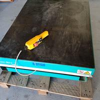 Piattaforma elevatrice - elevatore a pantografo