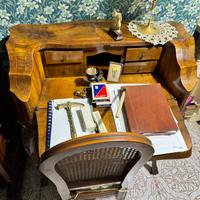 Scrittoio d’epoca in legno