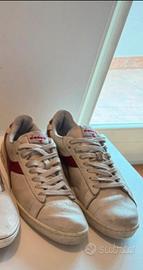 Sneaker bianca e rossa in pelle diadora