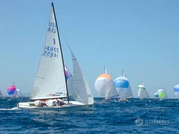 Barca a vela lightning