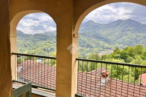 CASA SEMINDIPENDENTE A COGGIOLA