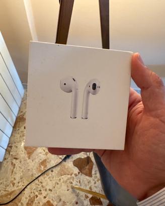 AirPods Apple con custodia di ricarica originali
