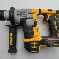 Trapano a percussione Dewalt